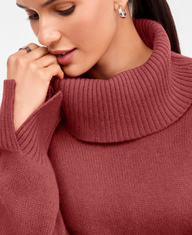Women's 100% Cashmere Relaxed Turtleneck Sweater