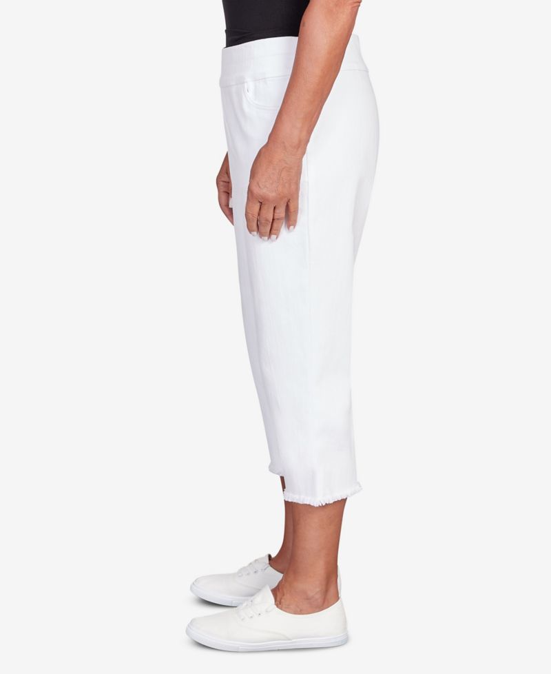Women's Classic Super Stretch Denim Fringe Capri Pants
