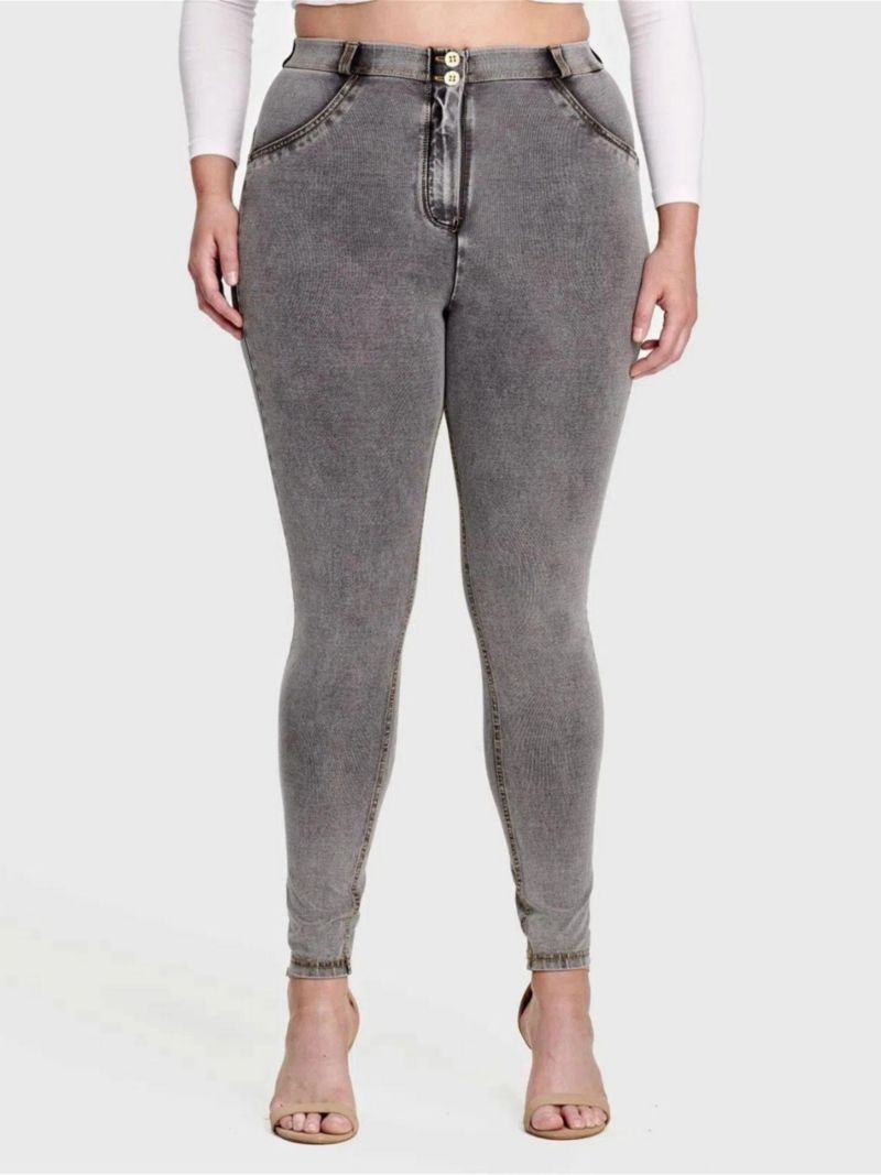 Women's Curvy High-Rise Sculpting Skinny Jeans