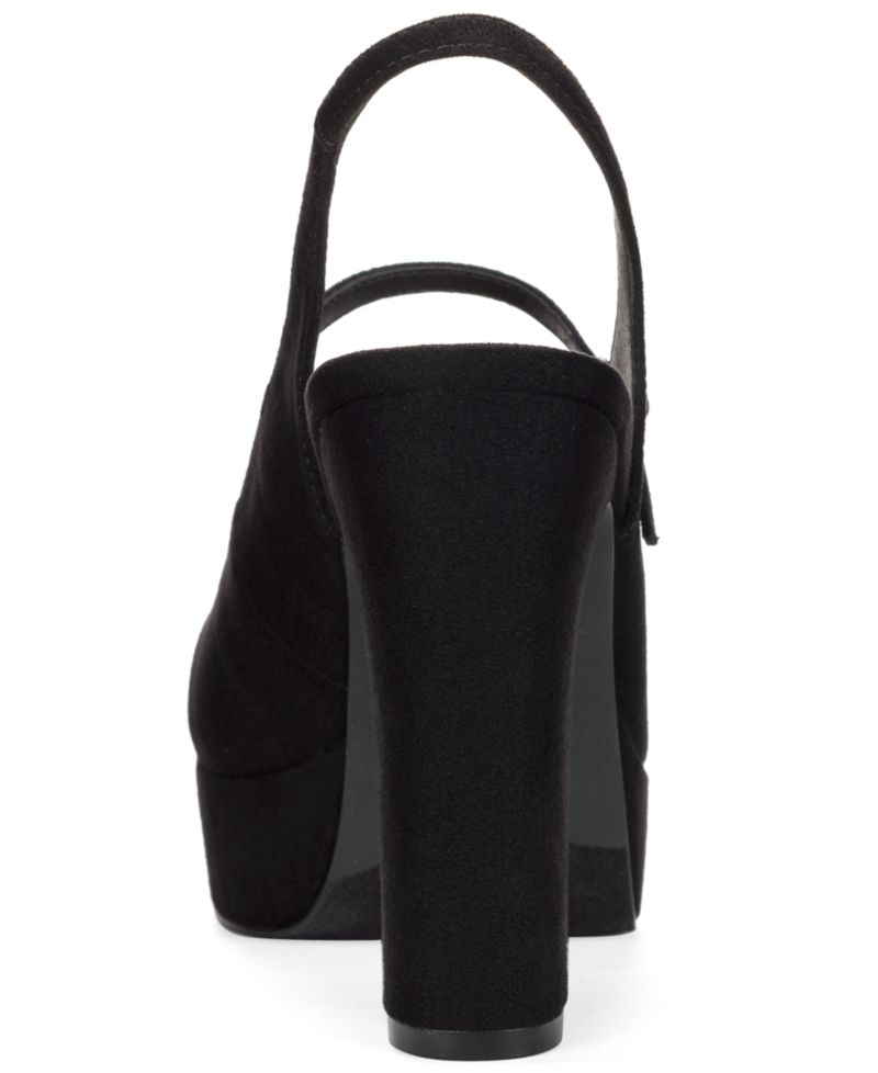 Women's Ciehna Round Toe Platform Pumps
