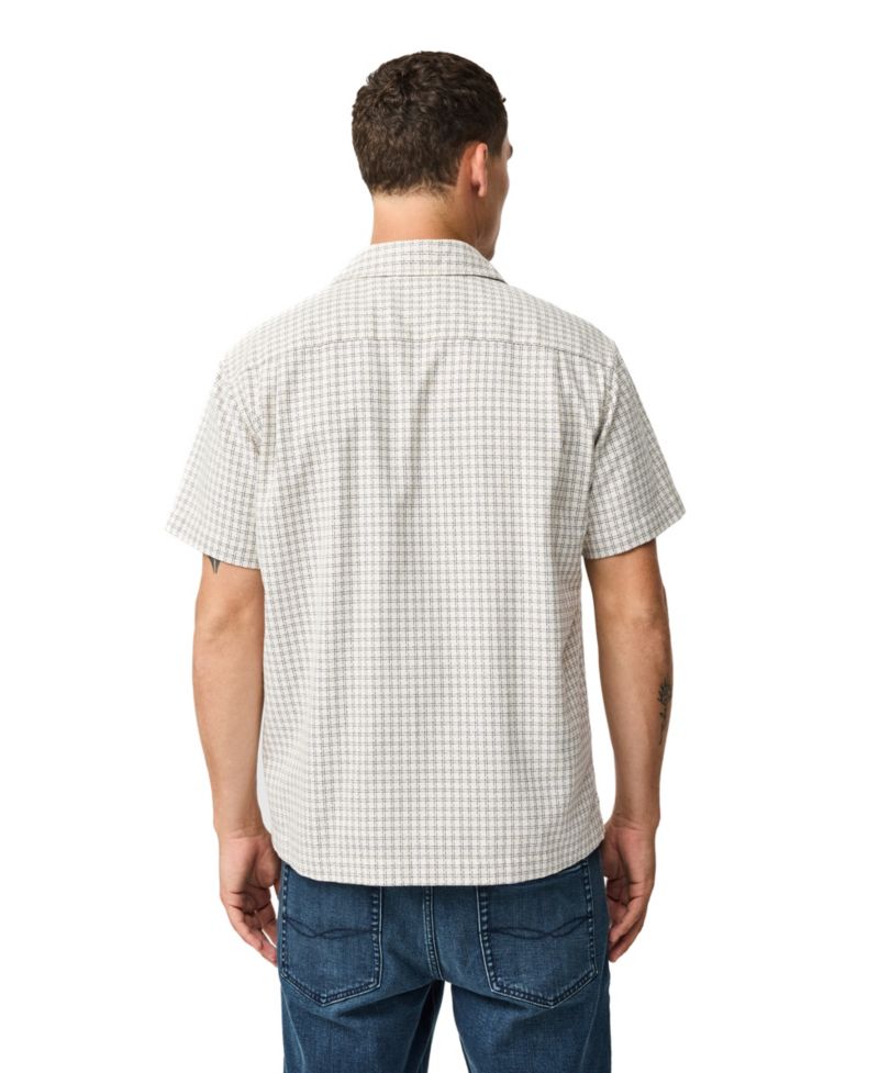 Men's Resort Fit East Gore Short Sleeve Shirt