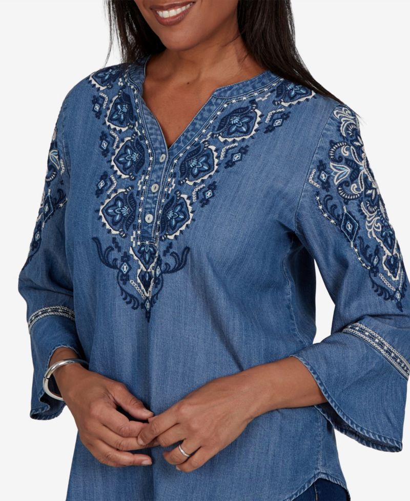 Women's Woven Split V-Neck 3/4-Sleeve Button-Front Blouse