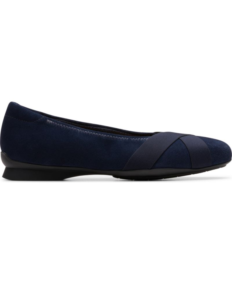 Women's Jazmynn Gem Round Toe Flats