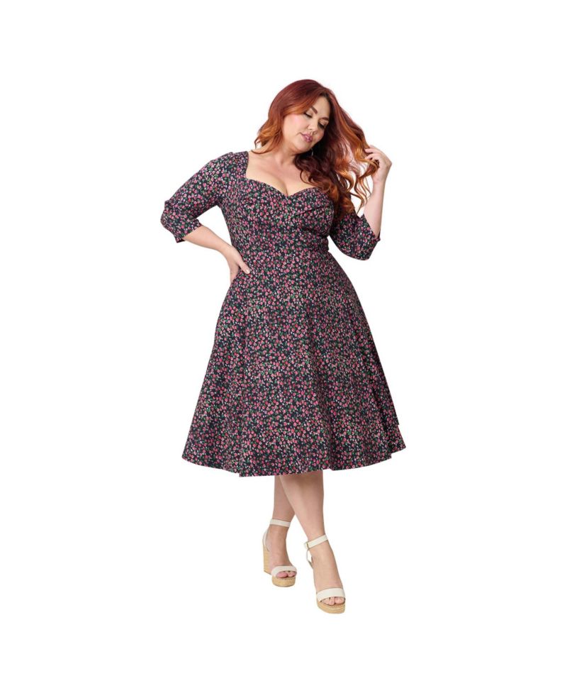 Plus Size Pleated Bust Swing Dress