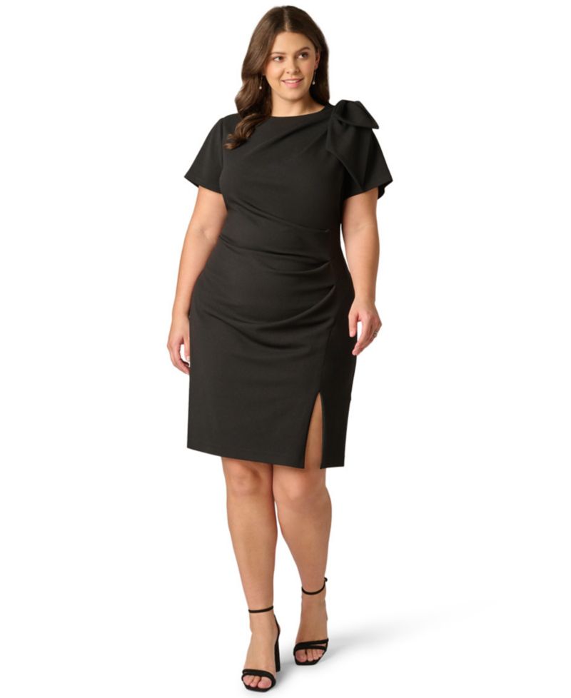 Plus Size Crewneck Pleated Sheath Dress