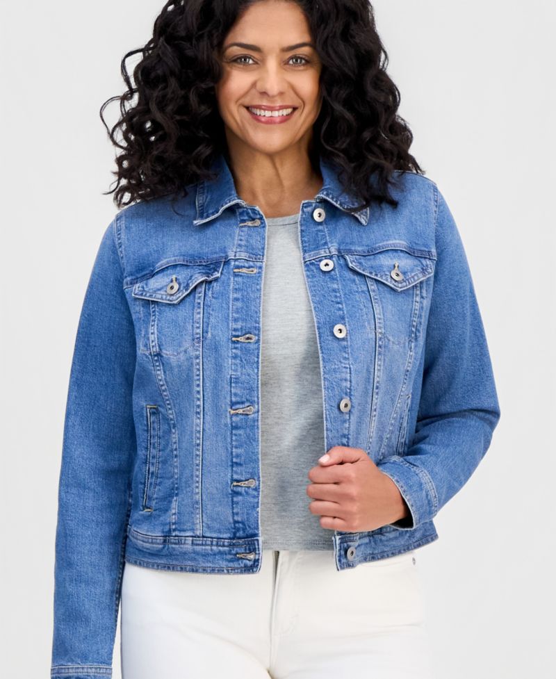 Petite Classic Denim Trucker Jacket