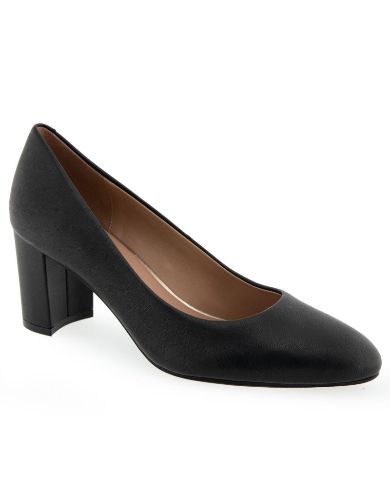 Women's Betsy Pumps