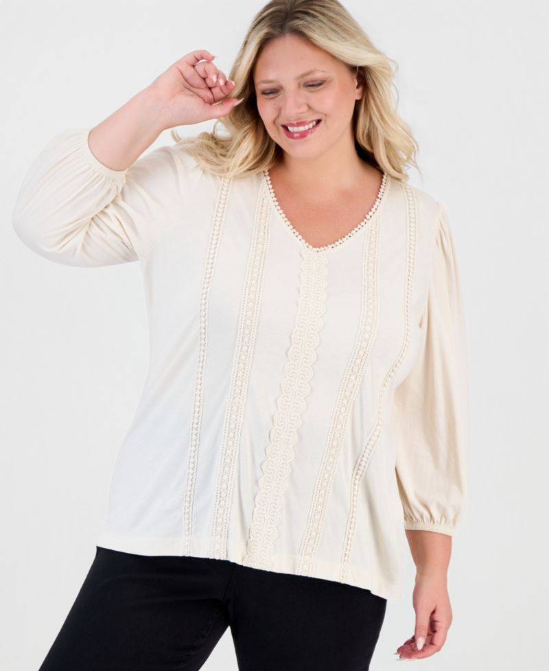Plus Size 3/4-Sleeve V-Neck Embroidery Trim Top