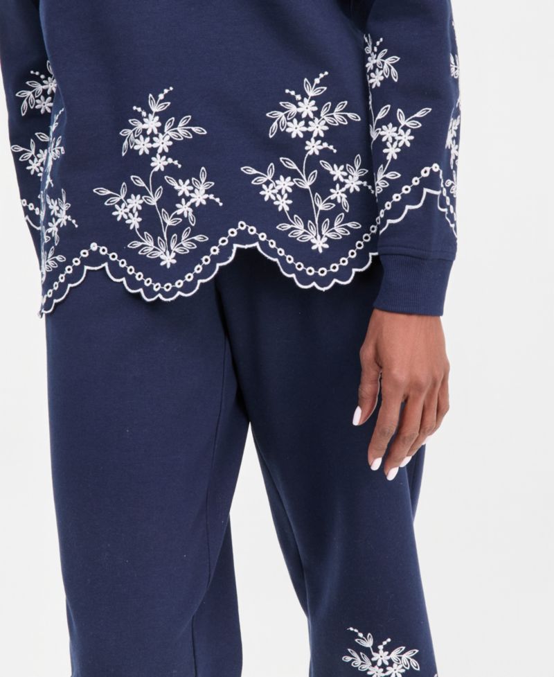 Women's Embroidered Crewneck Sweatshirt