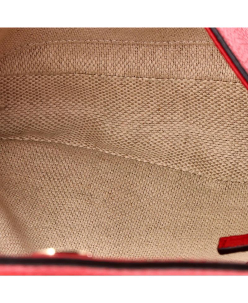Medium Soho Chain Crossbody Bag Leather