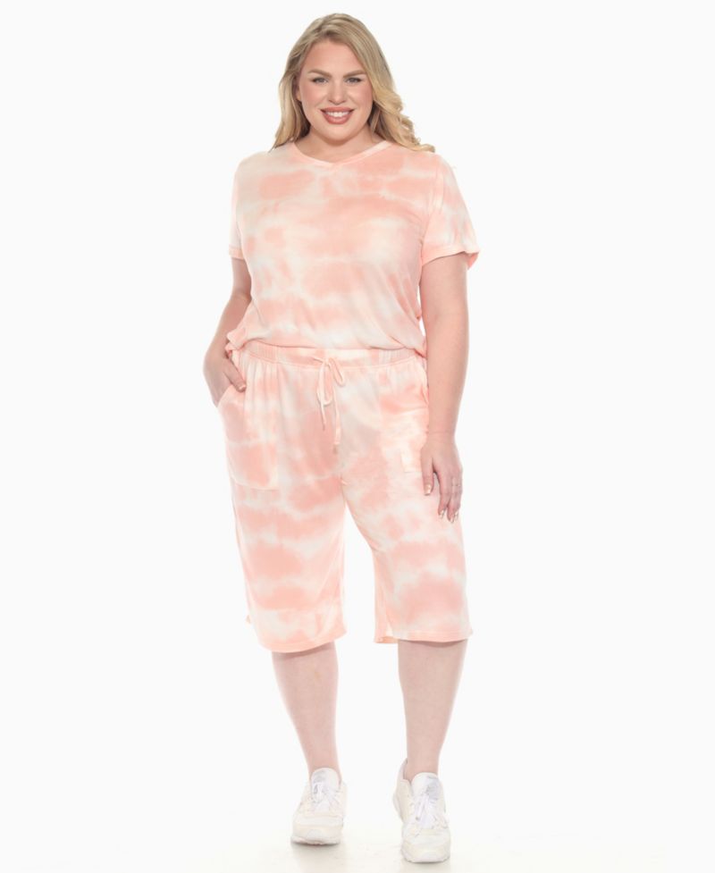 Plus Size Short Sleeve and Capri Lounge Set