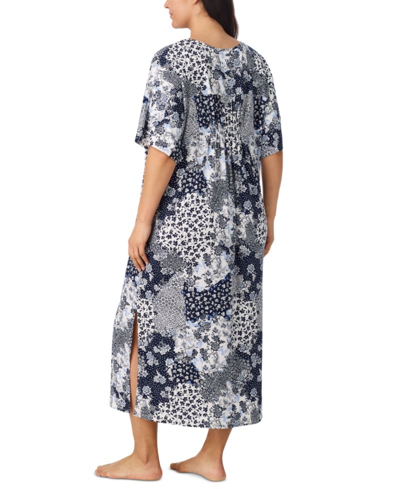Plus Size V-Neck Short-Sleeve Side-Seam Pockets Nightgown