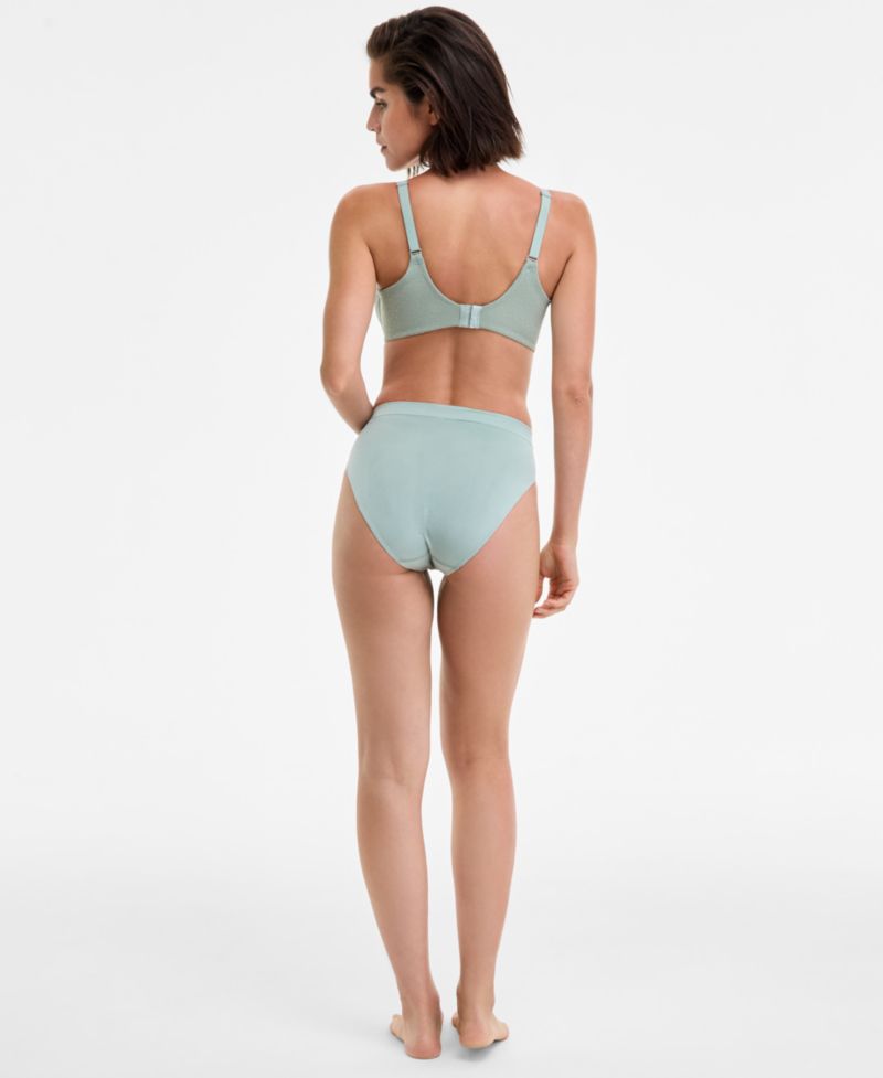 Women's Back Appeal Underwire Bra & B-Smooth Brief Underwear