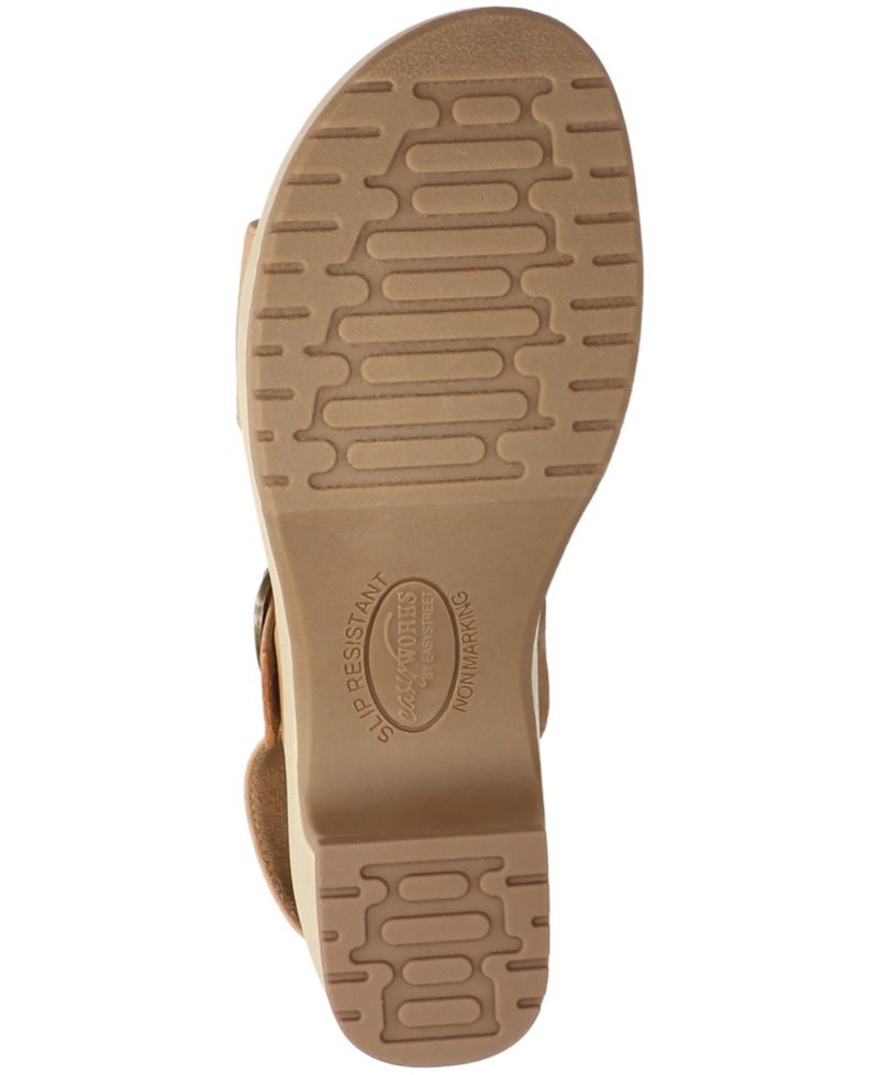 Women's Marnina Slip-Resistant Sandals