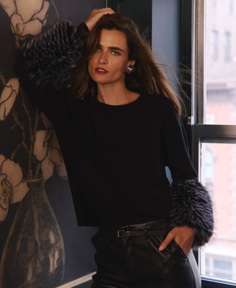 Women's Long-Sleeve Crewneck Faux-Fur Trim Pullover Sweater