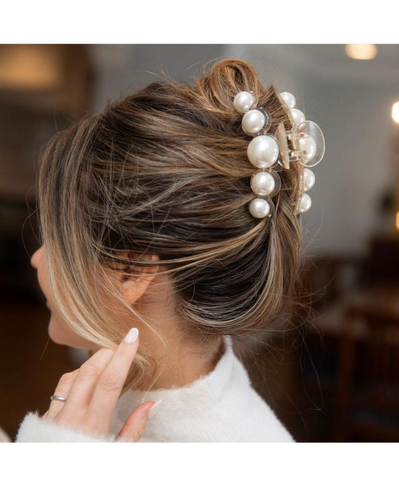 Dots Clip - Pearl White