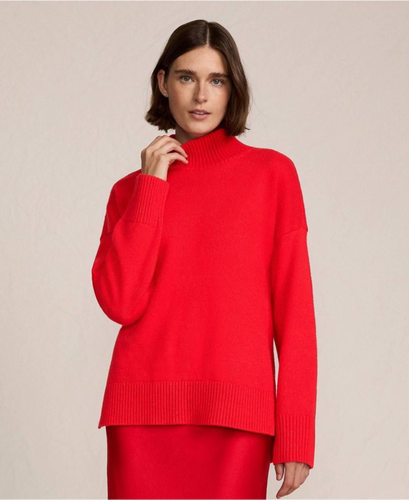 Women's Cozy Lofty Split Hem Turtleneck Sweater