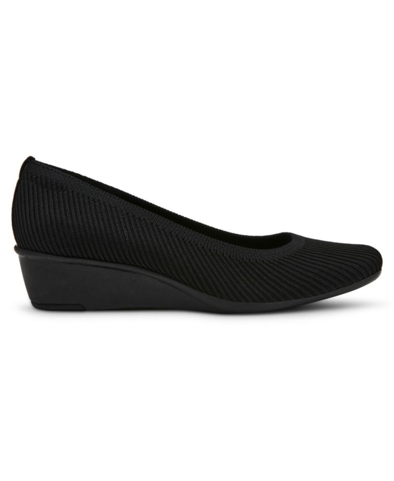 Women's Wisher Knit Wedge Pumps