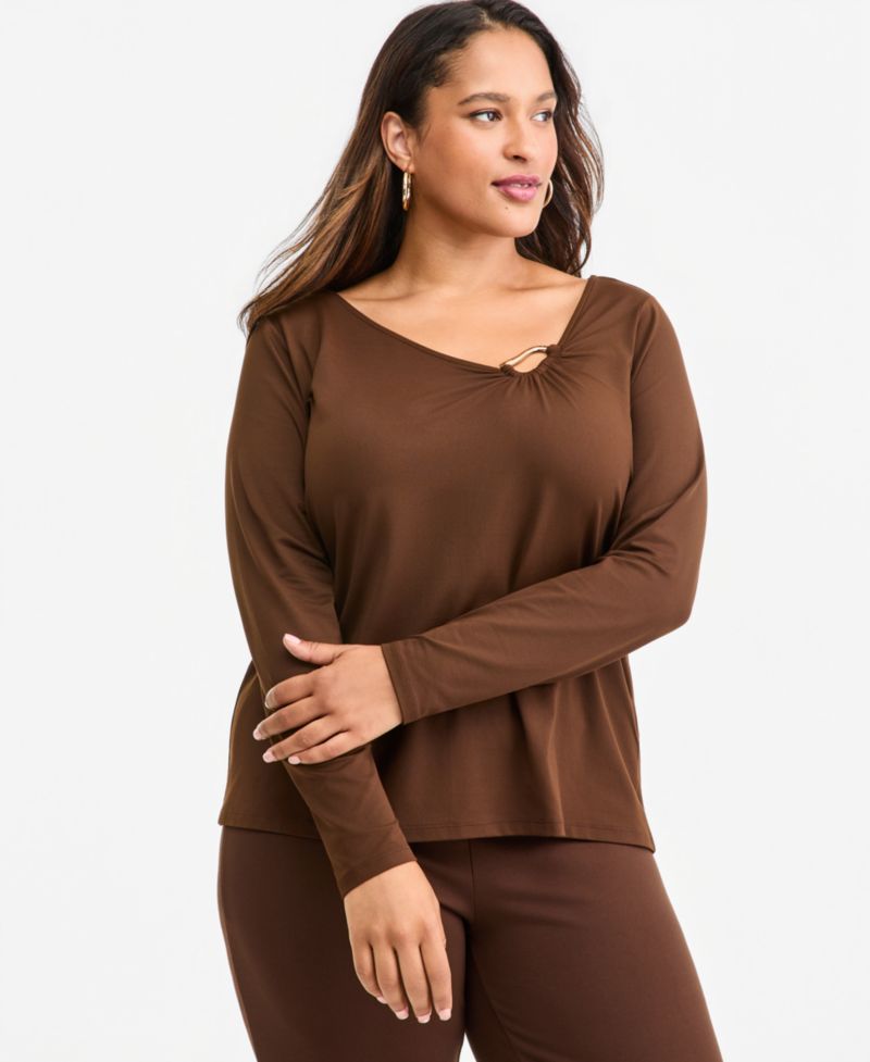 Plus Size Hardware Scoop Neck Long-Sleeve Blouse