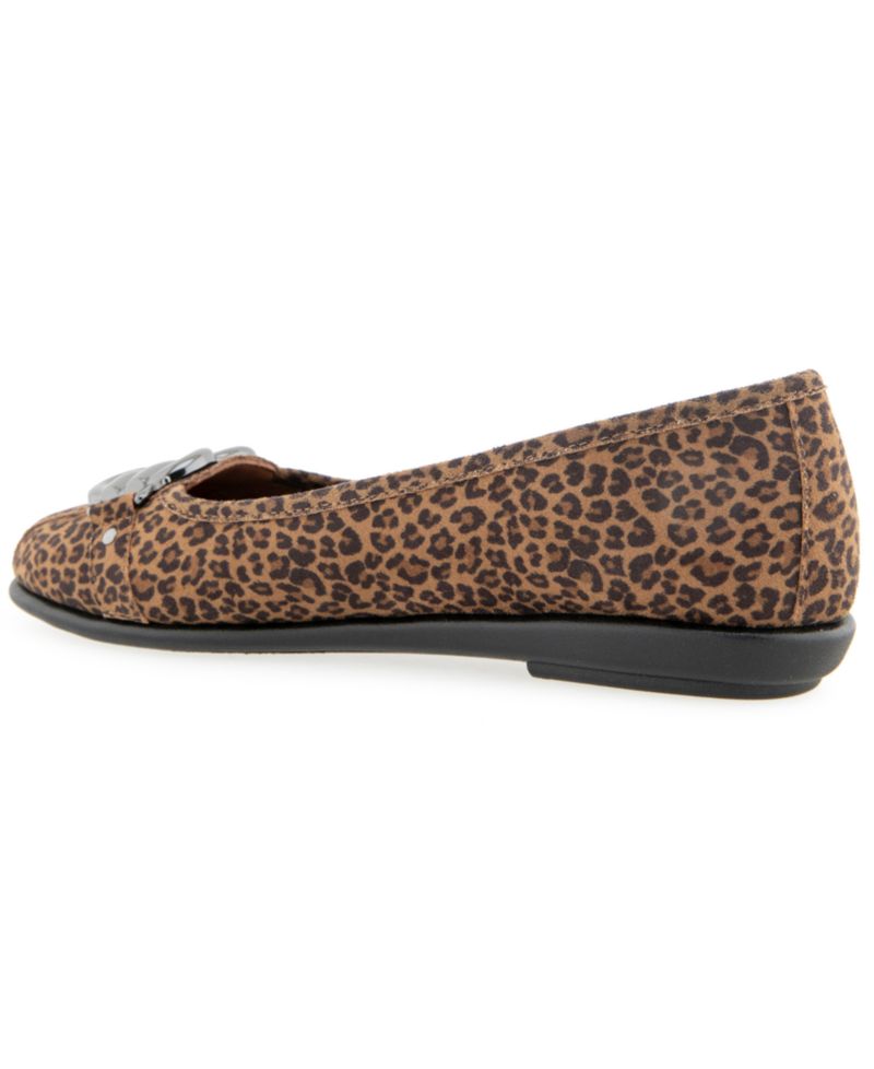 Women's Big-Bet Slip-On Ballet Flats