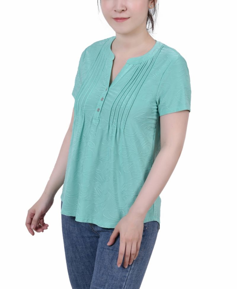 Petite Short Sleeve Y Neck Jacquard Knit Top