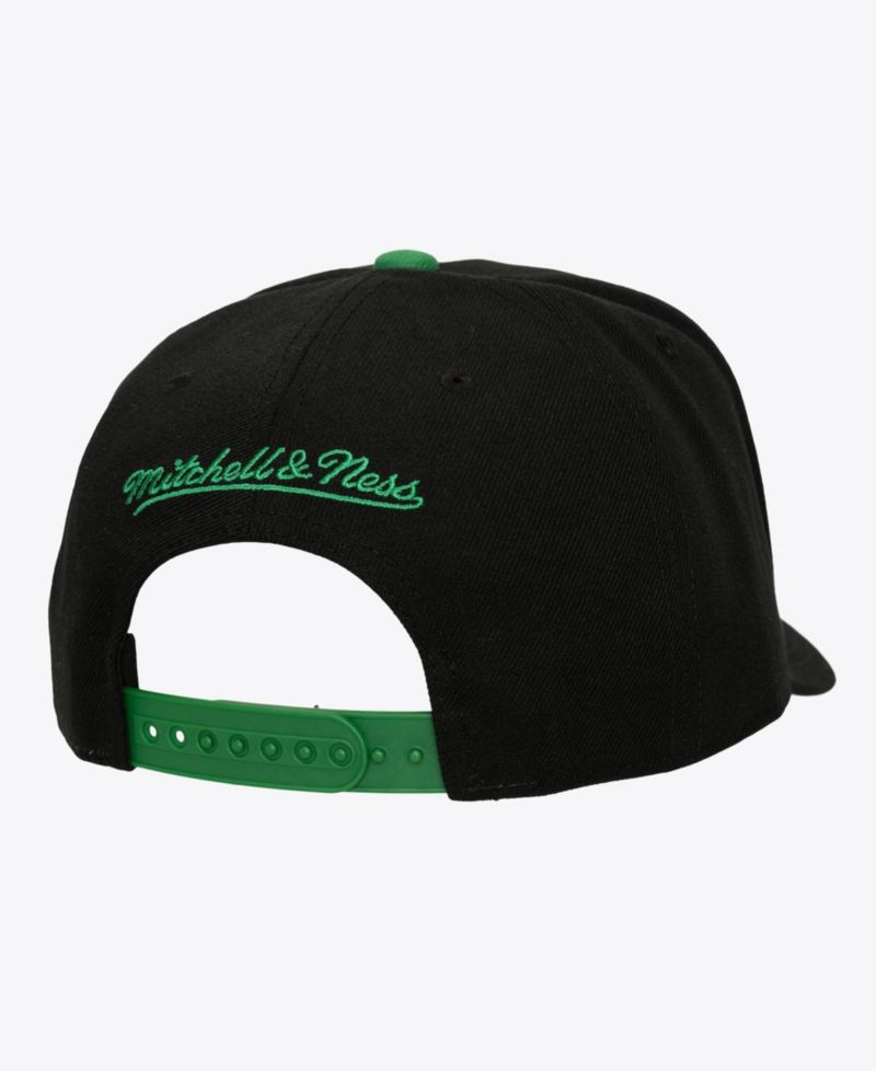 Men's Black Boston Celtics Class Act Pro Snapback Hat