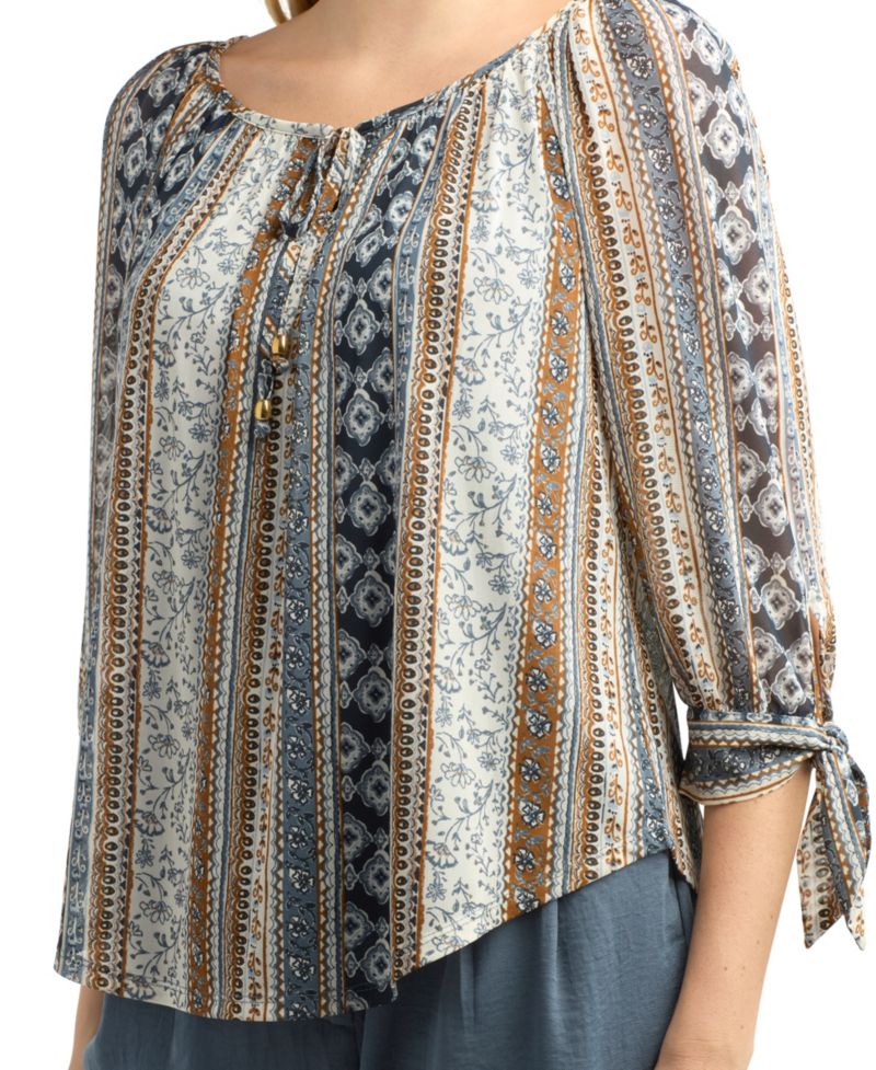 Juniors' Printed Mesh Peasant Top