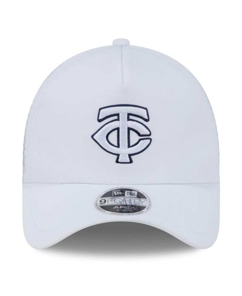 Men's White Minnesota Twins 2026 Batting Practice Apex 9FORTY Adjustable Trucker Hat