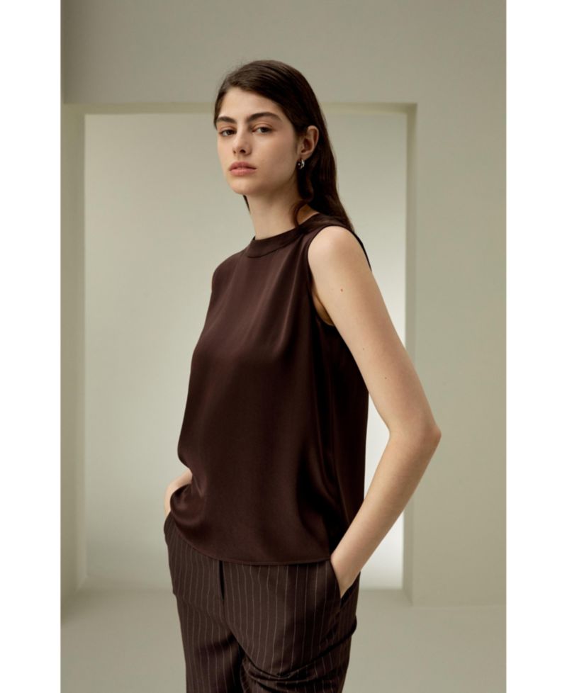 Women's Sleeveless Round Neck Silk Top