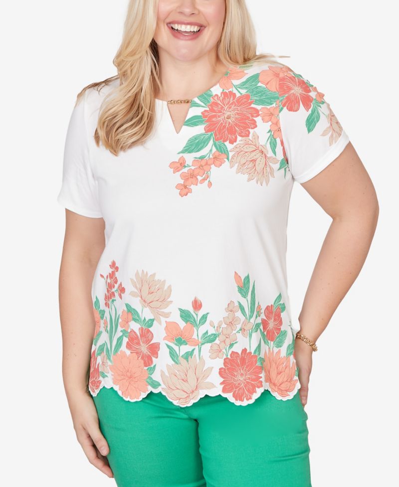 Petite Resort Living Floral Scallop Border Top