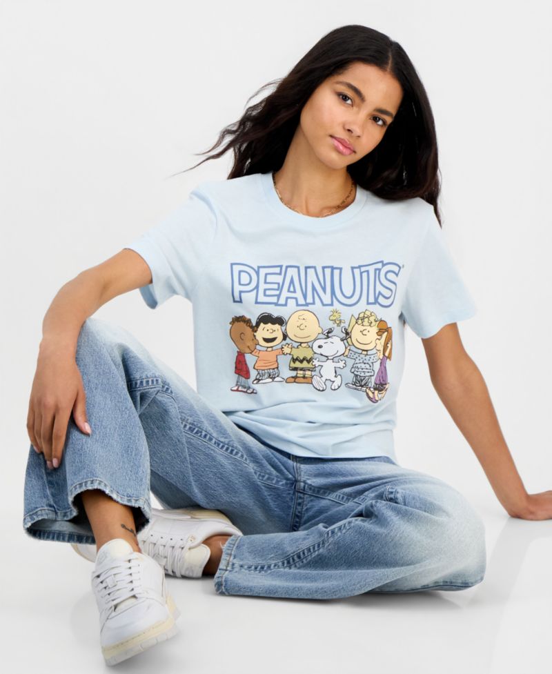 Juniors' Friends Graphic-Print Crewneck Tee