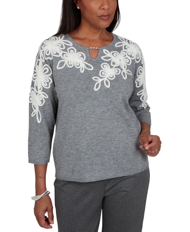 Women's Floral Embroidery Keyhole 3/4-Sleeve Sweater