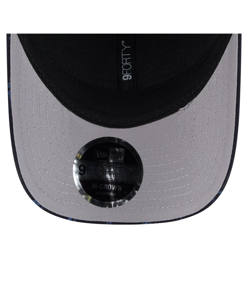 Men's Navy New York Yankees Tonal Icon 9FORTY M-Crown Adjustable Trucker Hat