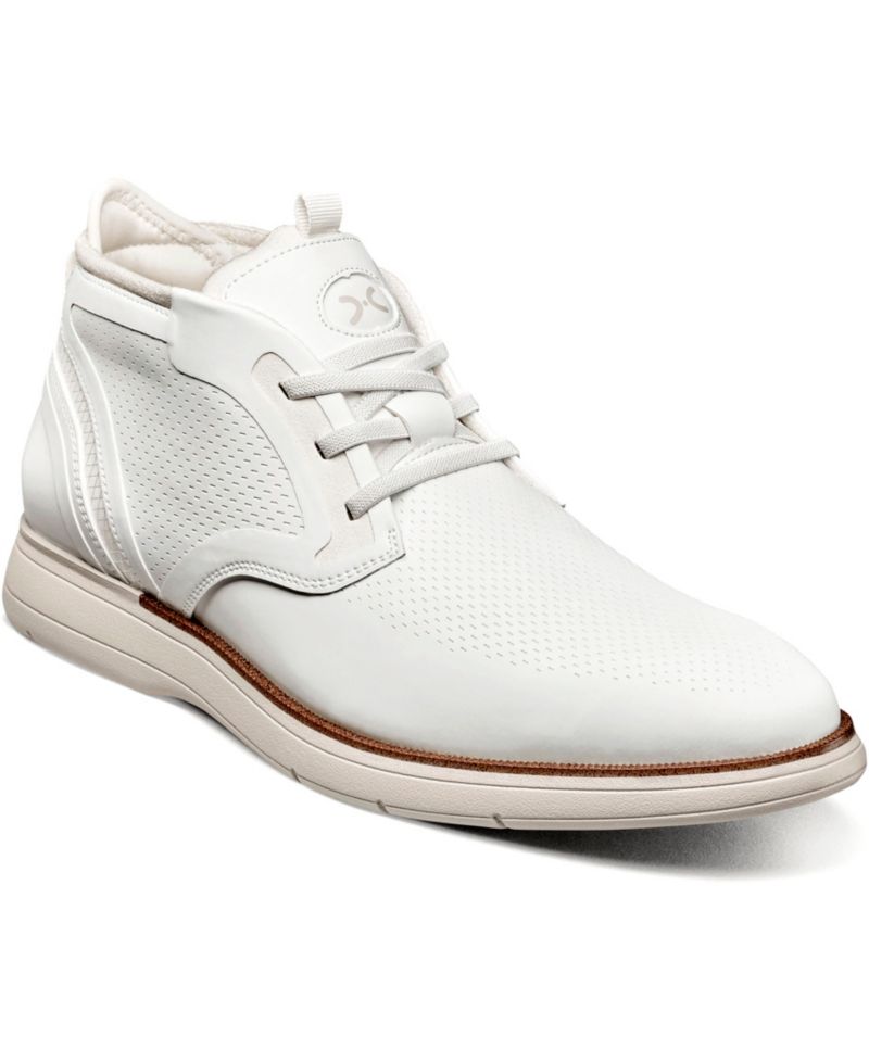 Men's Eastmont Almond Toe Chukka Boots