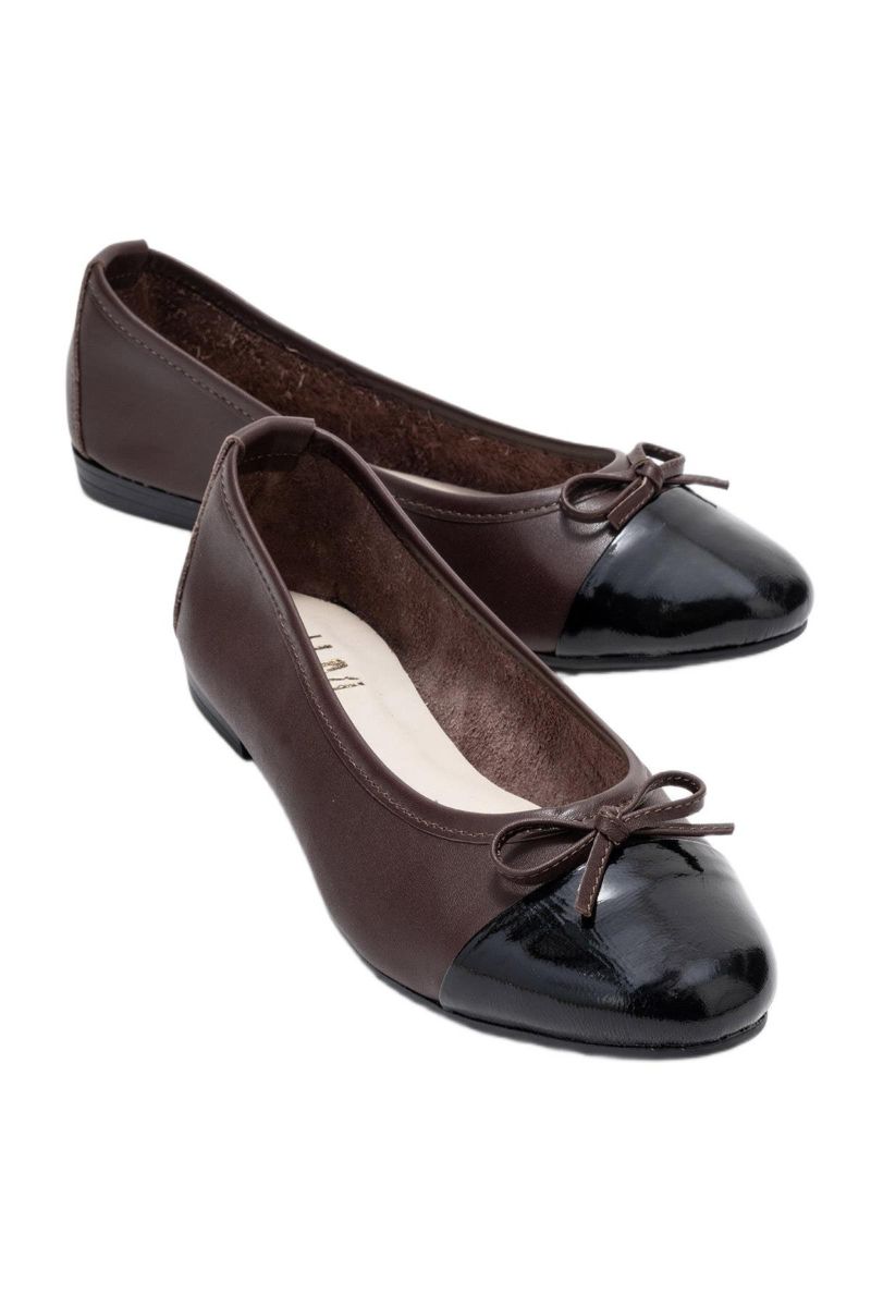 женские кожаные балетки Rayne Cap Toe