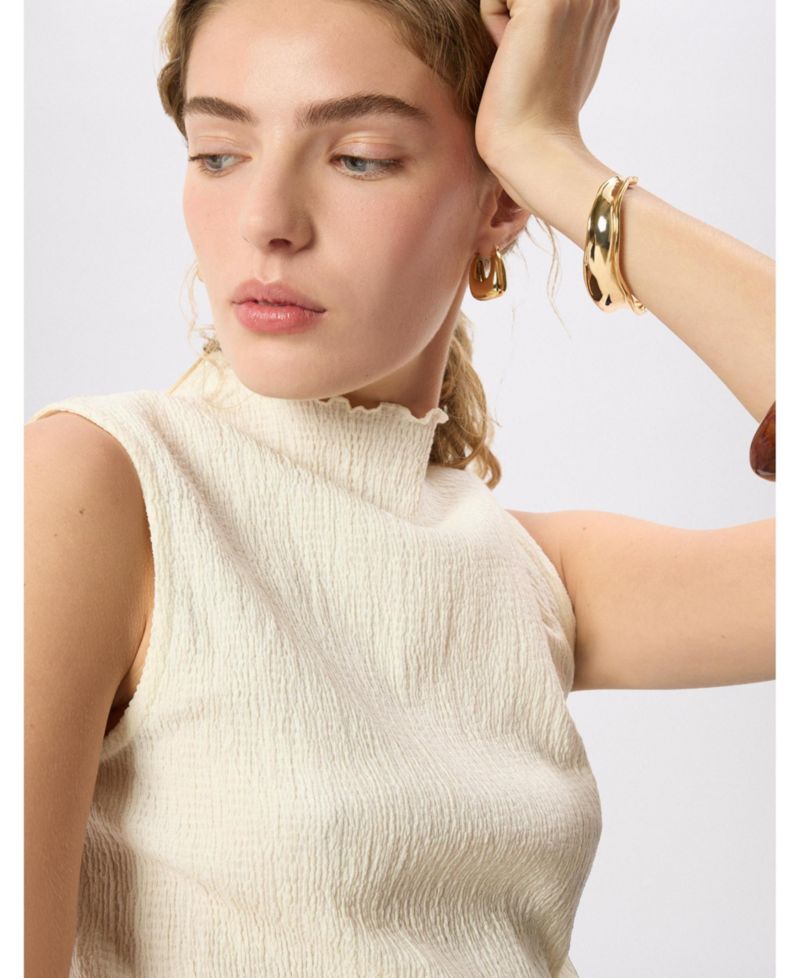 Women's Textured Sleeveless Top