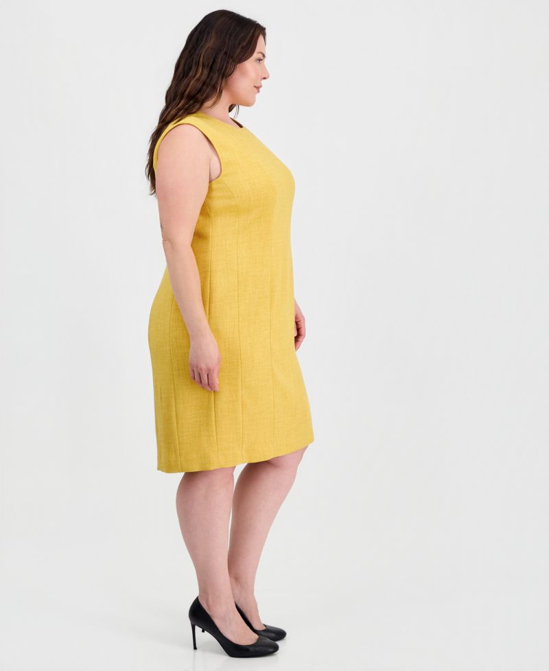 Plus Size Sleeveless Sheath Dress