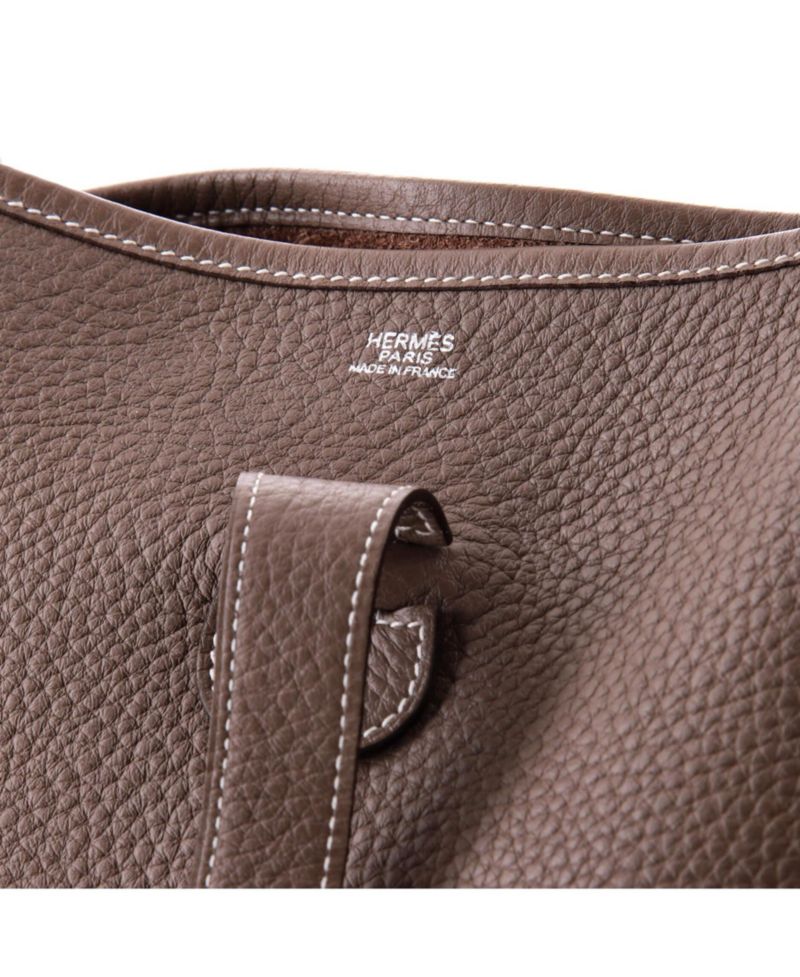 Pre-Owned Hermes GM Evelyne Bag Gen II Clemence