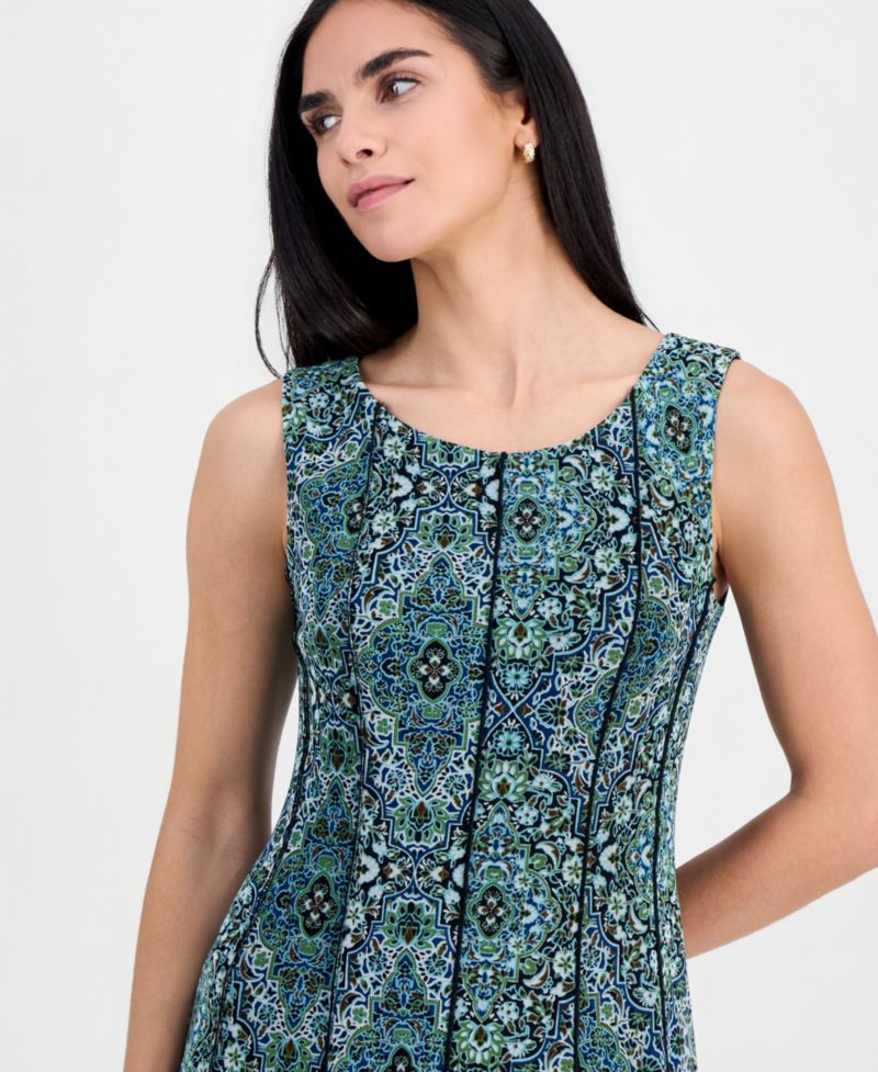 Petite Sleeveless Fit & Flare Dress