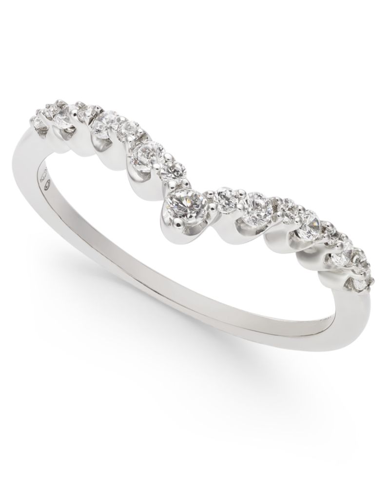 Diamond Contour Band (1/4 ct. t.w.) in 14k White Gold