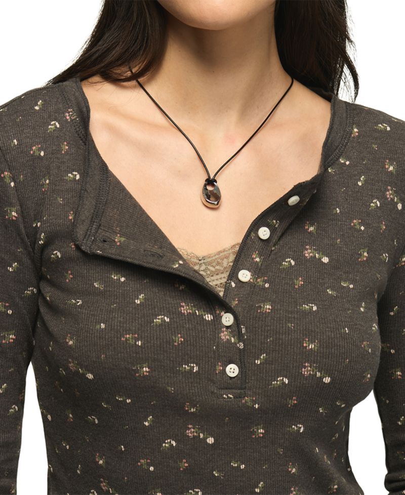 Women's Long-Sleeve Ribbed Floral-Print Henley Top