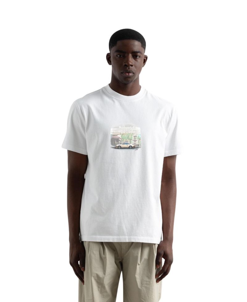 Men's Chasing Classics Graphic Relaxed-Fit T-Shirt