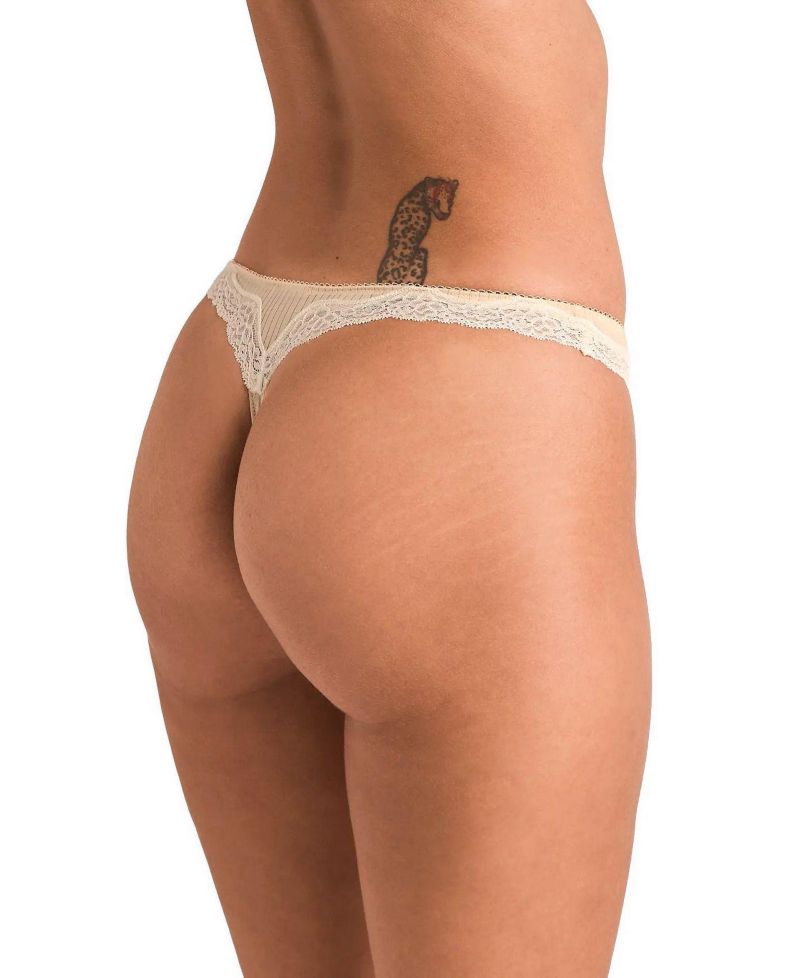 Lace Pull-On Lilou Thong