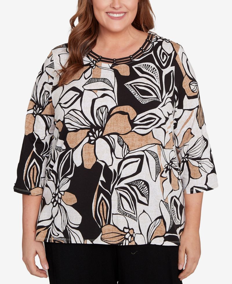 Plus Size Floral Leaf Embellished Top