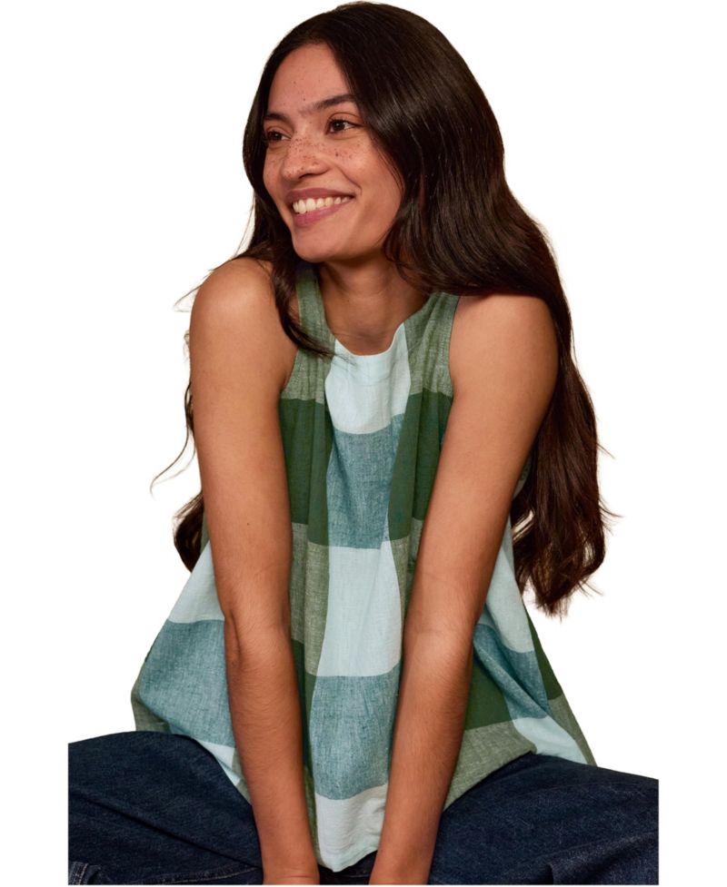 Women's Plaid Pleat-Back Sleeveless Blouse