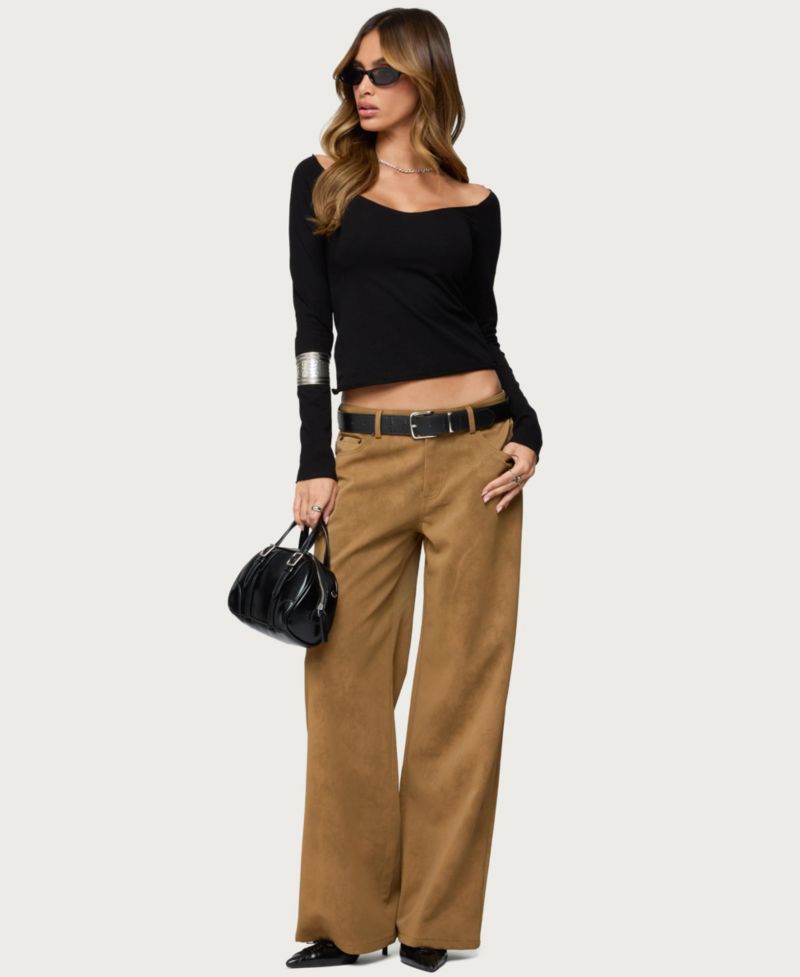Women's Nattie Off Shoulder V Neck Top