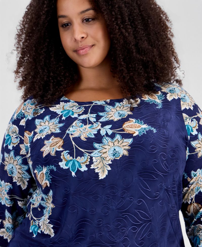 Petite 3/4-Sleeve Floral Scoop Neck T-Shirt