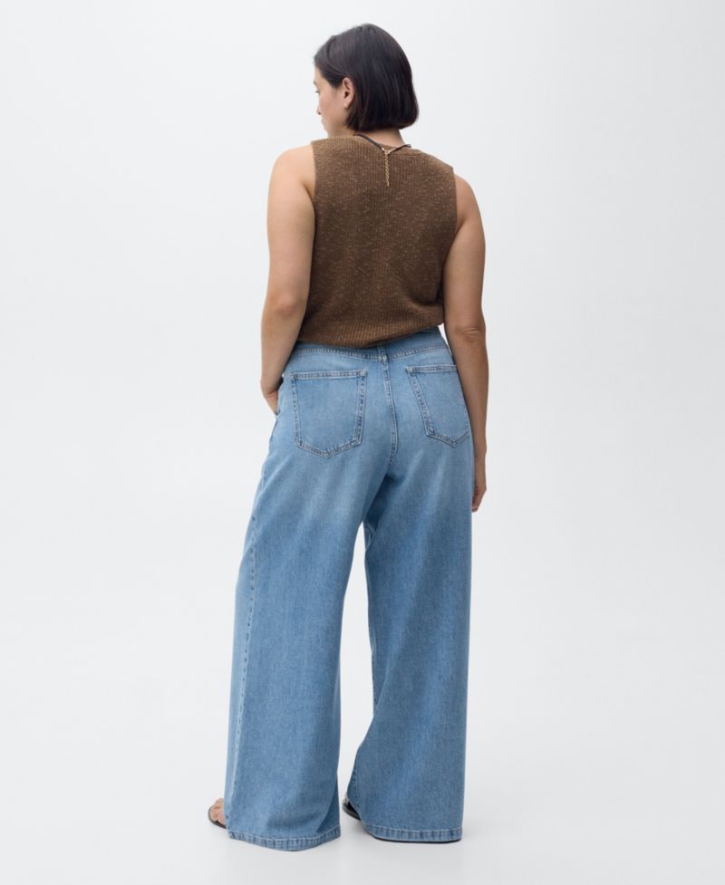 Women's Wide Leg Pleated Jeans