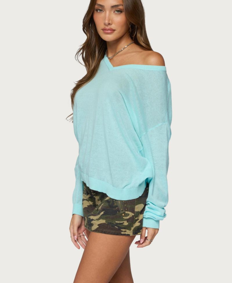 Women's Geara V-Neck Long-Sleeve Knit Top