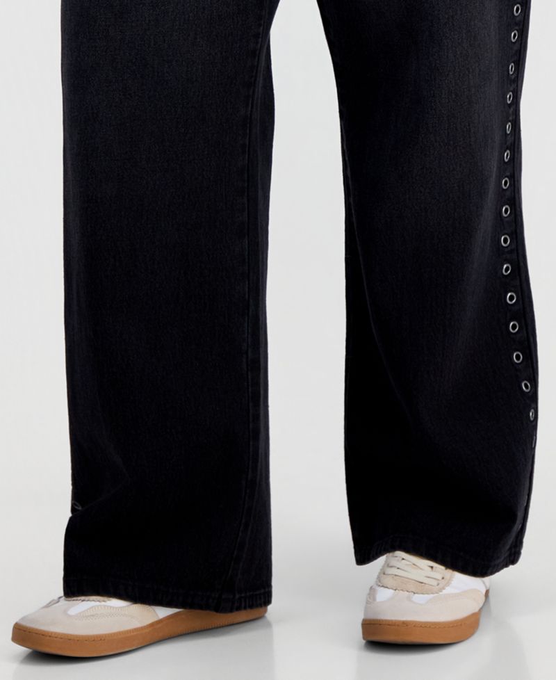 Trendy Plus Size Wide-Leg Jeans